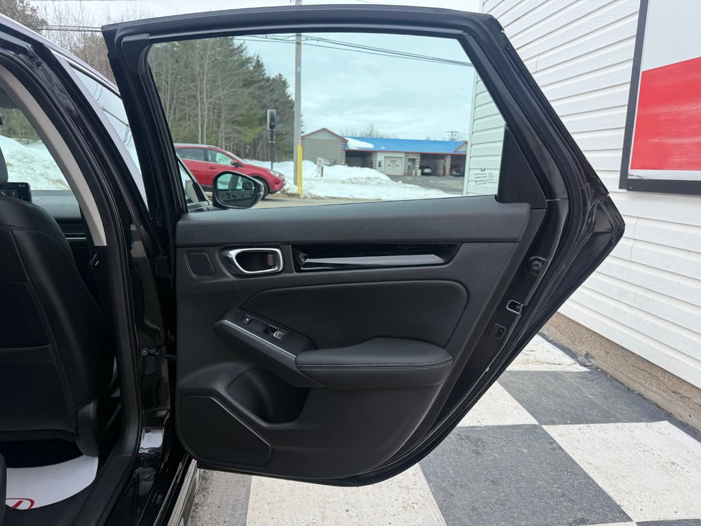 Honda CIVIC Touring, keyless entry, backup camera, Bluetooth 2023 à COLDBROOK, Nouvelle-Écosse - 17 - w1024h768px