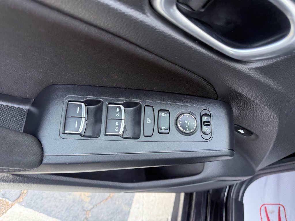 Honda CIVIC EX-L, keyless entry, backup camera, Bluetooth 2023 à Kentville, Nouvelle-Écosse - 8 - w1024h768px