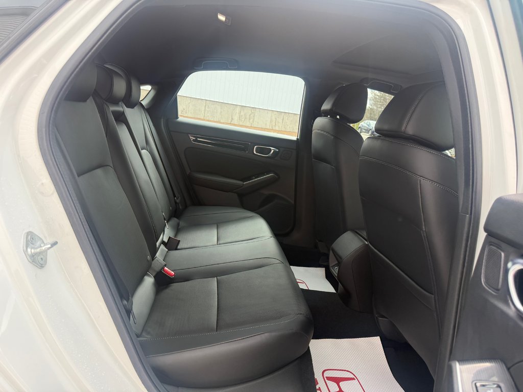 2023 Honda CIVIC Sport Touring, keyless entry, backup camera, Bluet in COLDBROOK, Nova Scotia - 19 - w1024h768px