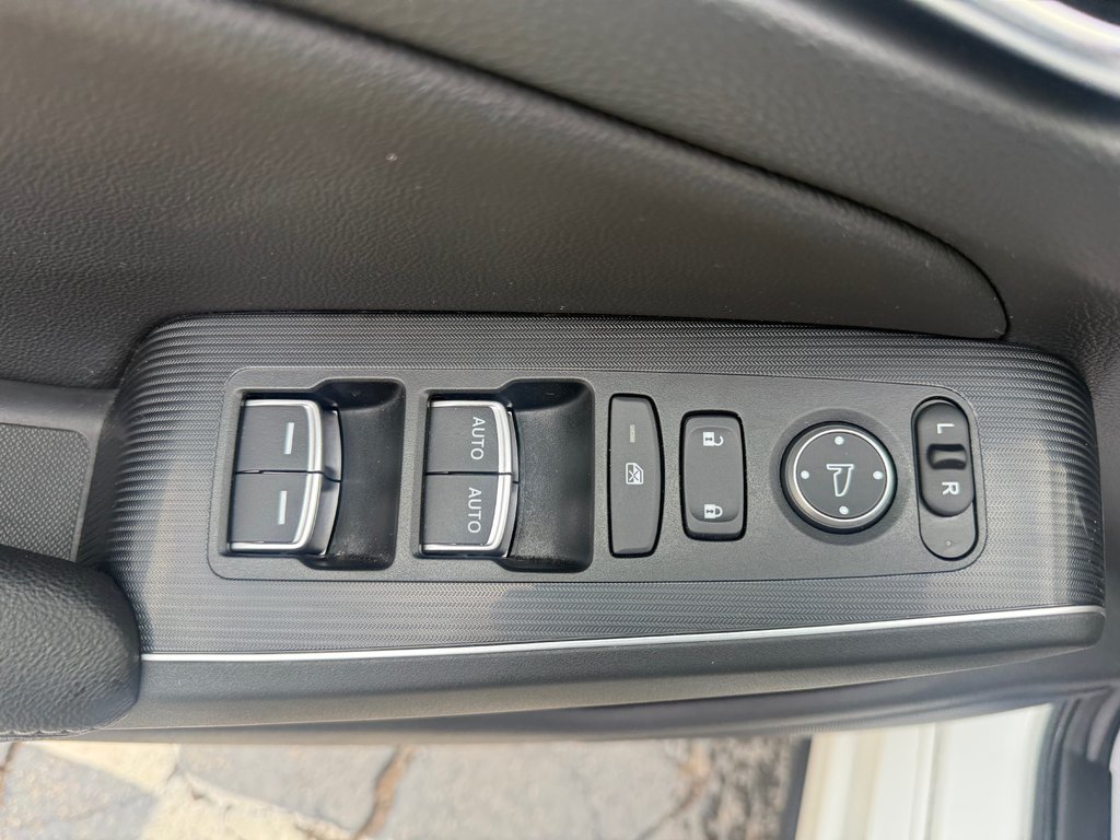 2023 Honda CIVIC Sport Touring, keyless entry, backup camera, Bluet in COLDBROOK, Nova Scotia - 8 - w1024h768px