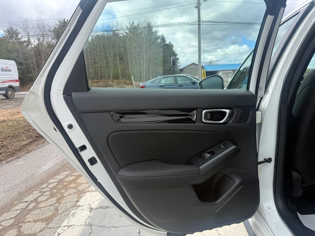 2023 Honda CIVIC Sport Touring, keyless entry, backup camera, Bluet in COLDBROOK, Nova Scotia - 15 - w1024h768px