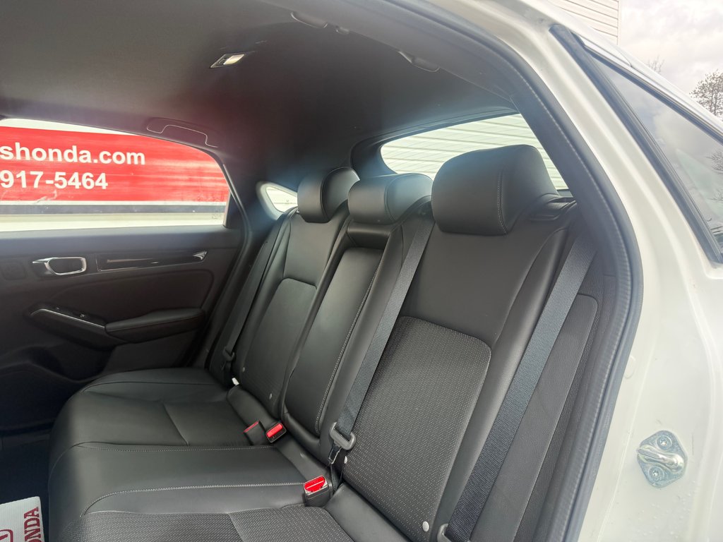 2023 Honda CIVIC Sport Touring, keyless entry, backup camera, Bluet in COLDBROOK, Nova Scotia - 16 - w1024h768px