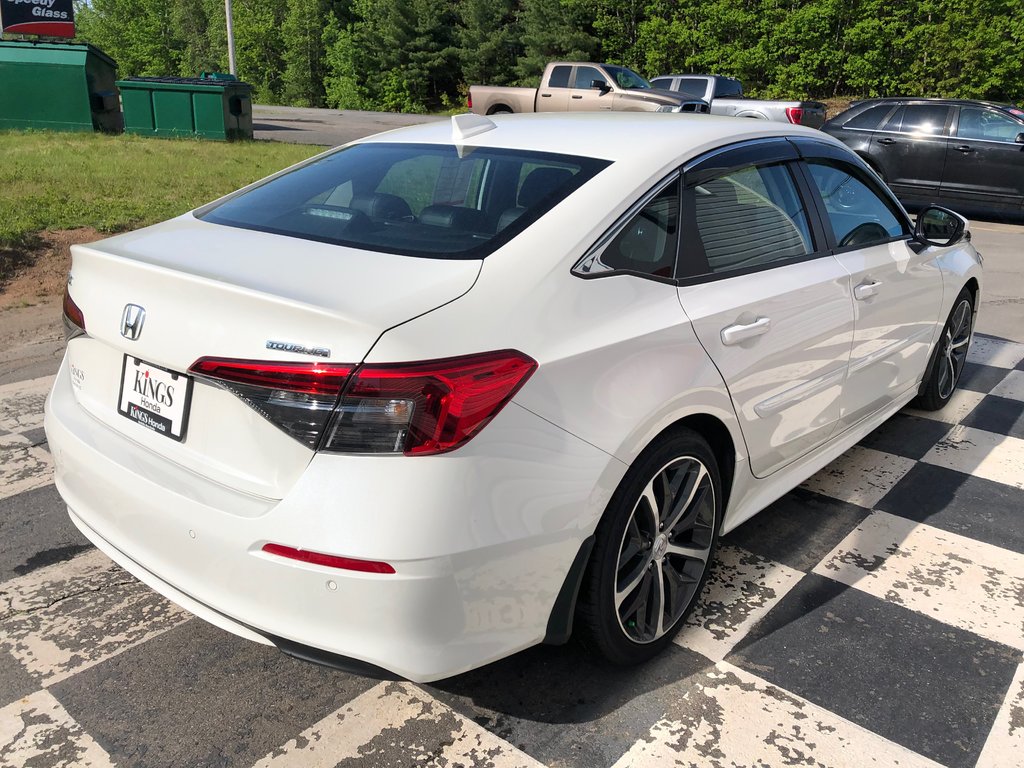 2024 Honda Civic Touring - power seats, hands free, reverse camera in Kentville, Nova Scotia - 4 - w1024h768px