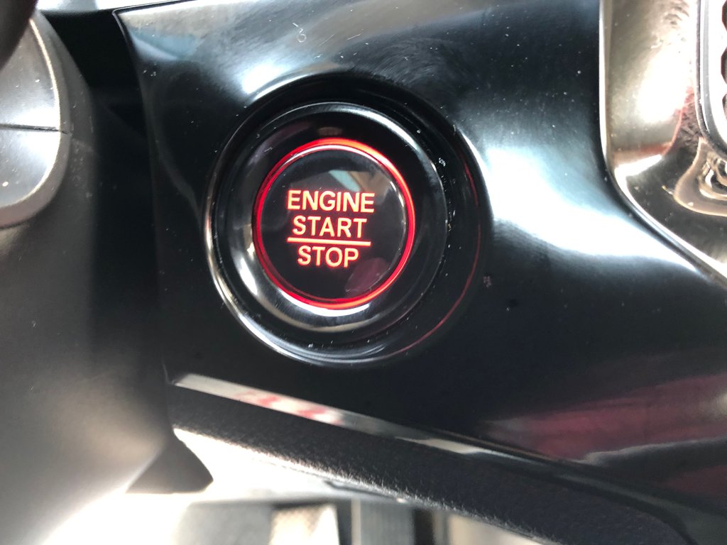 2024 Honda Civic Touring - power seats, hands free, reverse camera in Kentville, Nova Scotia - 11 - w1024h768px