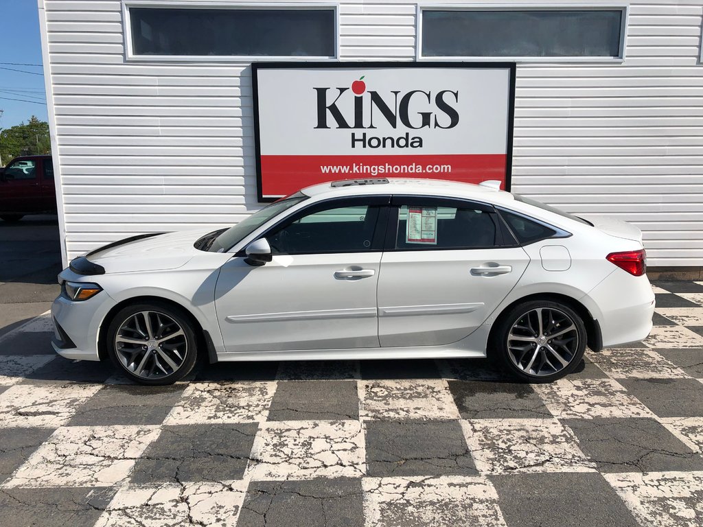 2024 Honda Civic Touring - power seats, hands free, reverse camera in Kentville, Nova Scotia - 27 - w1024h768px