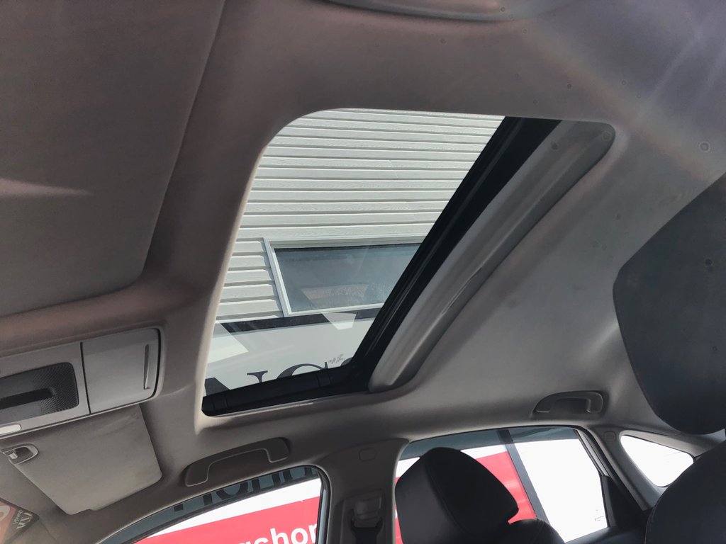 2024 Honda Civic Touring - power seats, hands free, reverse camera in Kentville, Nova Scotia - 20 - w1024h768px