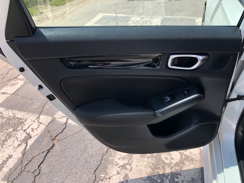 Honda Civic Touring - power seats, hands free, sunroof, a/c 2024 à Kentville, Nouvelle-Écosse - 20 - w1024h768px
