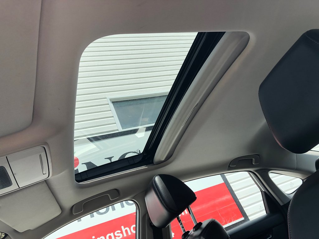 Honda Civic Touring - power seats, hands free, sunroof, a/c 2024 à Kentville, Nouvelle-Écosse - 19 - w1024h768px