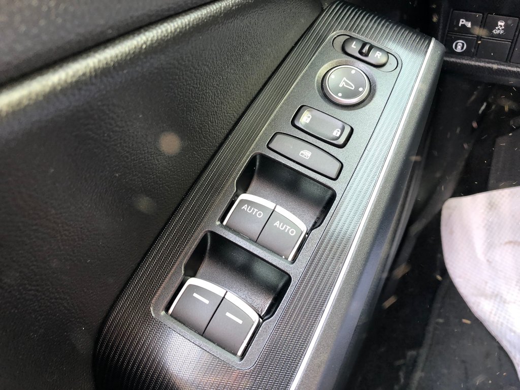 Honda Civic Touring - power seats, hands free, sunroof, a/c 2024 à Kentville, Nouvelle-Écosse - 7 - w1024h768px