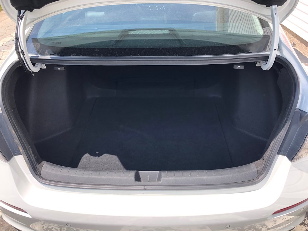 Honda Civic Touring - power seats, hands free, sunroof, a/c 2024 à Kentville, Nouvelle-Écosse - 22 - w1024h768px