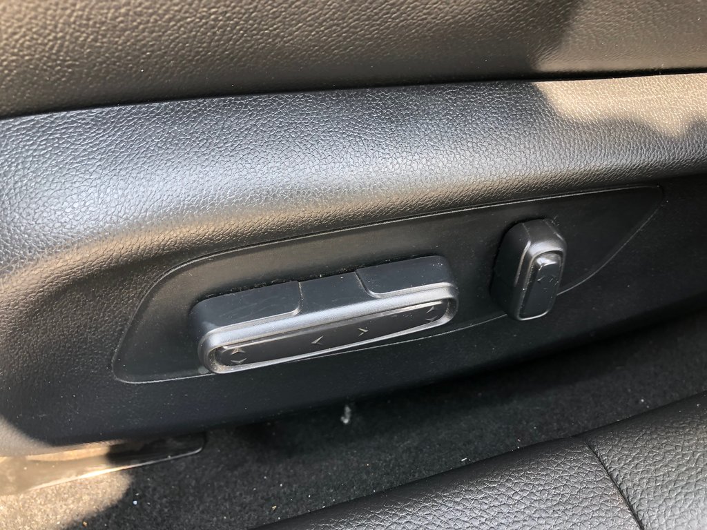 Honda Civic Touring - power seats, hands free, sunroof, a/c 2024 à Kentville, Nouvelle-Écosse - 18 - w1024h768px