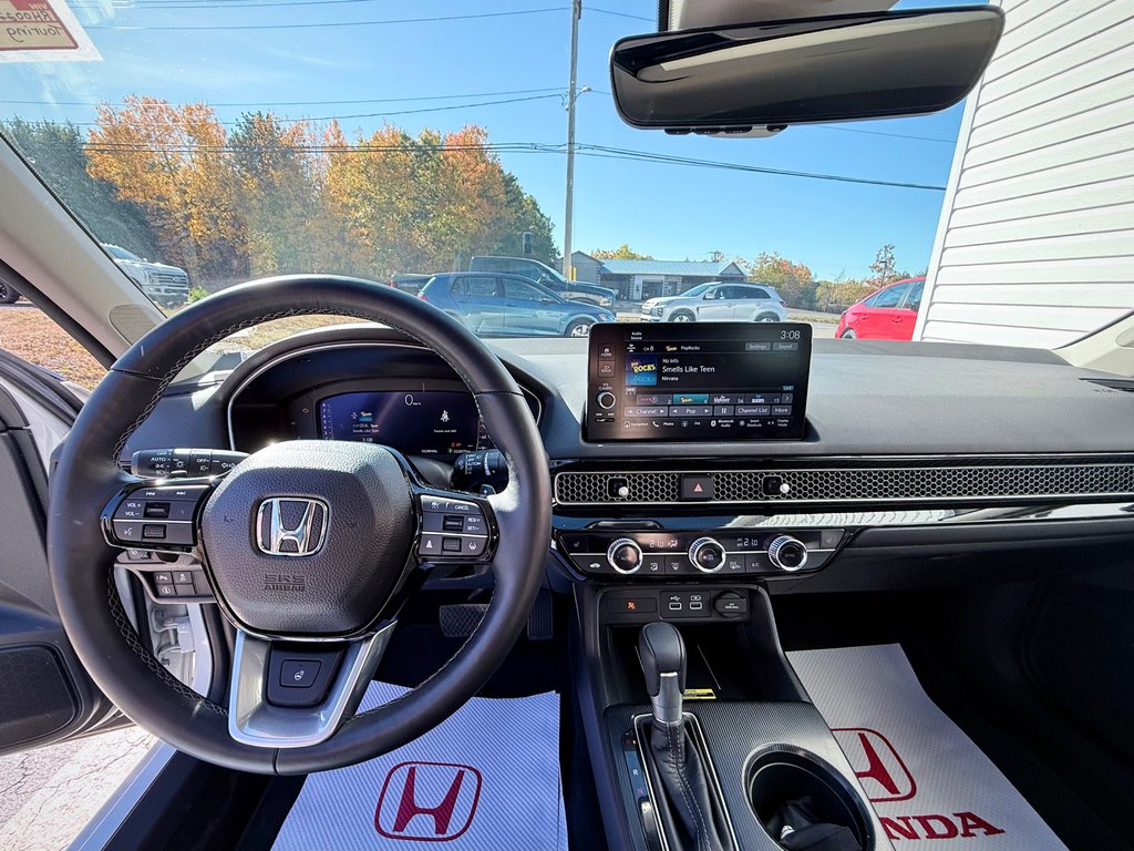 2024 Honda CIVIC Touring, heated seats, navigation, power windows, in COLDBROOK, Nova Scotia - 10 - w1024h768px