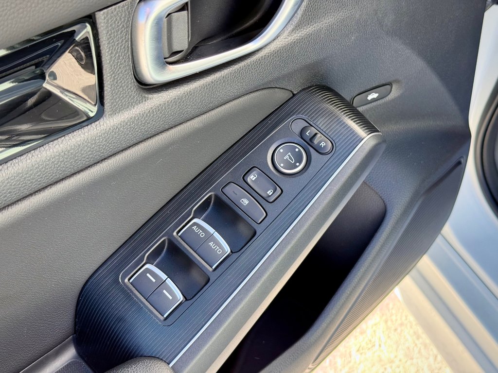 2024 Honda CIVIC Touring, heated seats, navigation, power windows, in COLDBROOK, Nova Scotia - 8 - w1024h768px