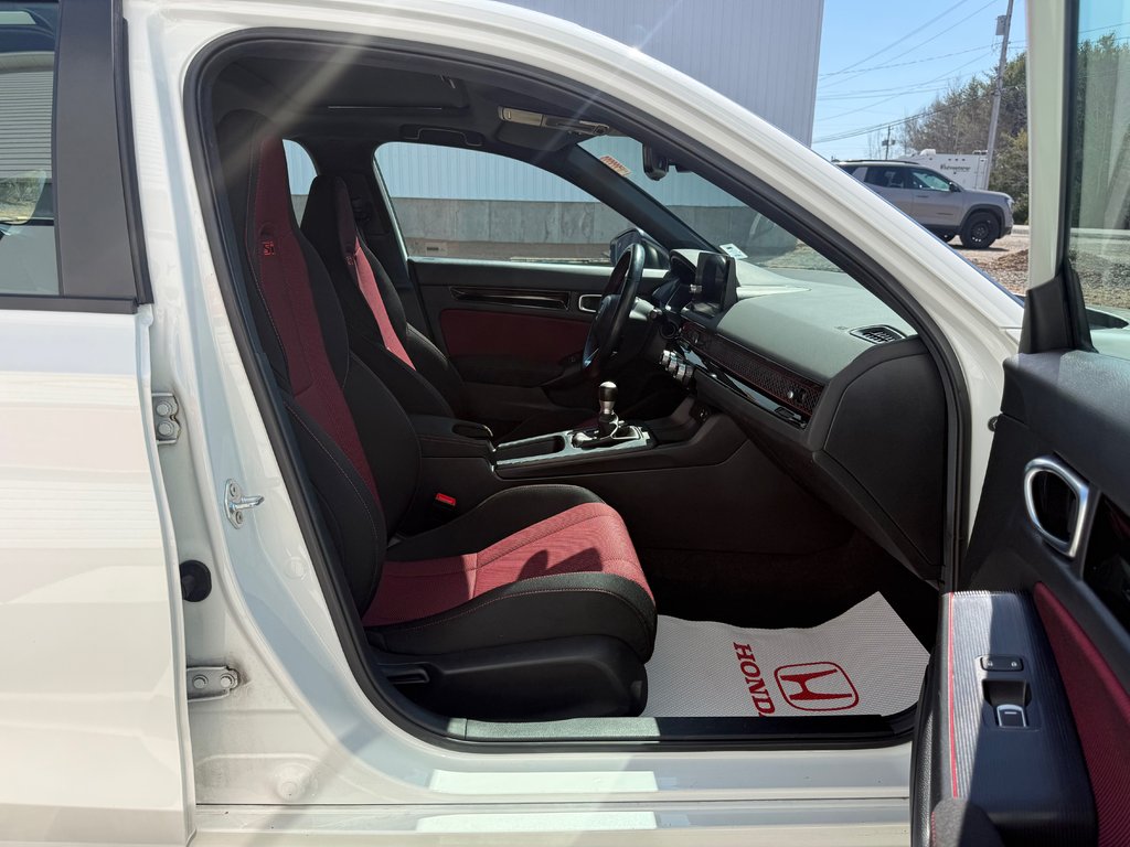 Honda CIVIC SI, keyless entry, backup camera, Bluetooth 2024 à COLDBROOK, Nouvelle-Écosse - 20 - w1024h768px
