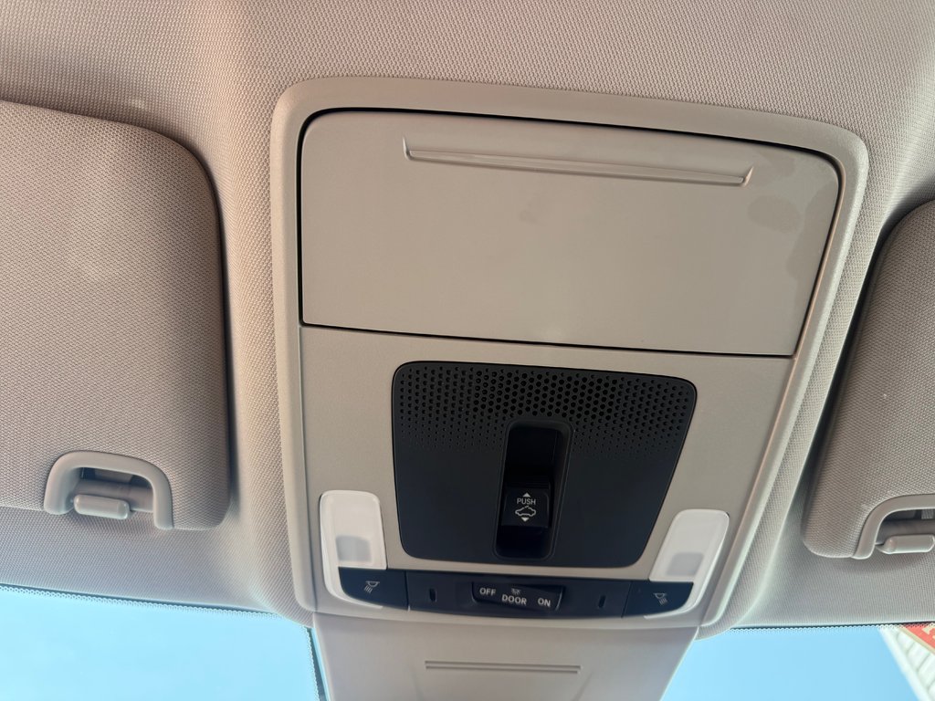 2024 Honda CIVIC Touring, keyless entry, backup camera, Bluetooth in COLDBROOK, Nova Scotia - 13 - w1024h768px