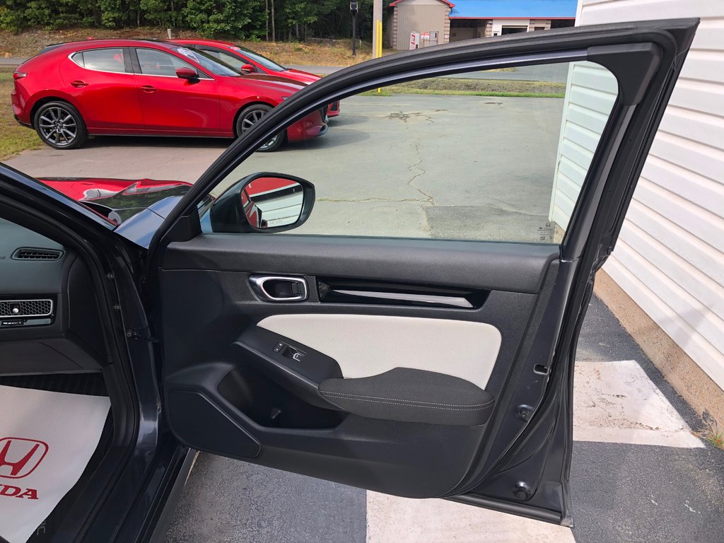 2025 Honda Civic Hybrid Sport Touring - Sunroof, Reverse Camera, Carplay in COLDBROOK, Nova Scotia - 22 - w1024h768px
