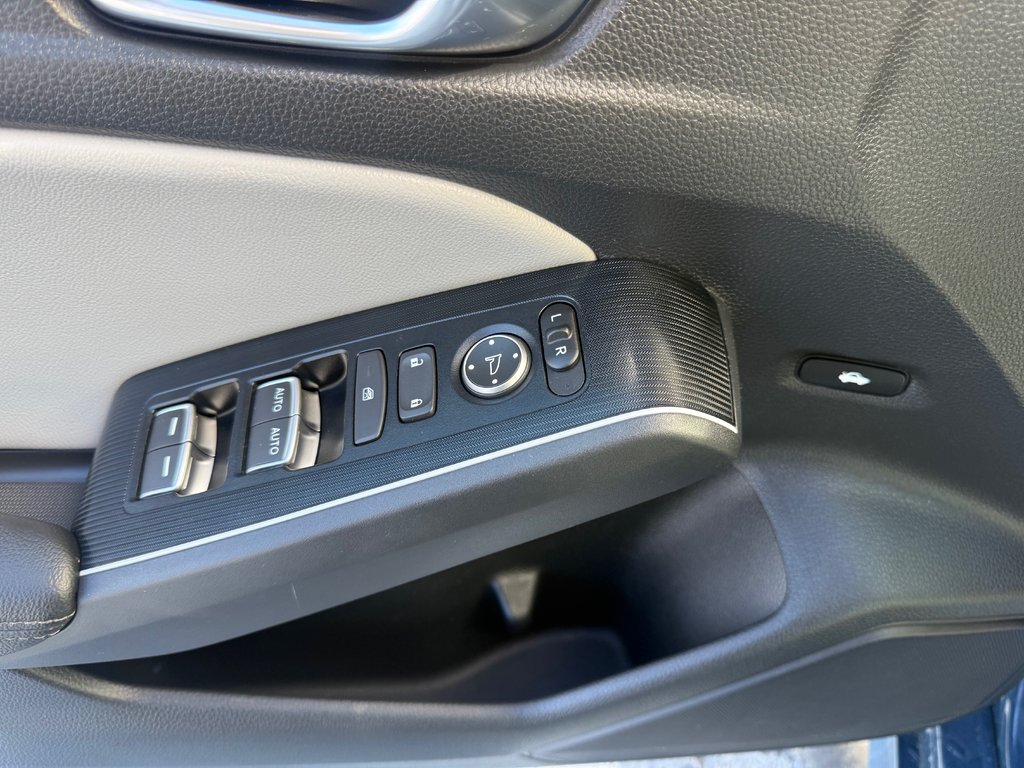 Honda CIVIC touring,Keyless entry, remote start, backup camera 2025 à COLDBROOK, Nouvelle-Écosse - 8 - w1024h768px