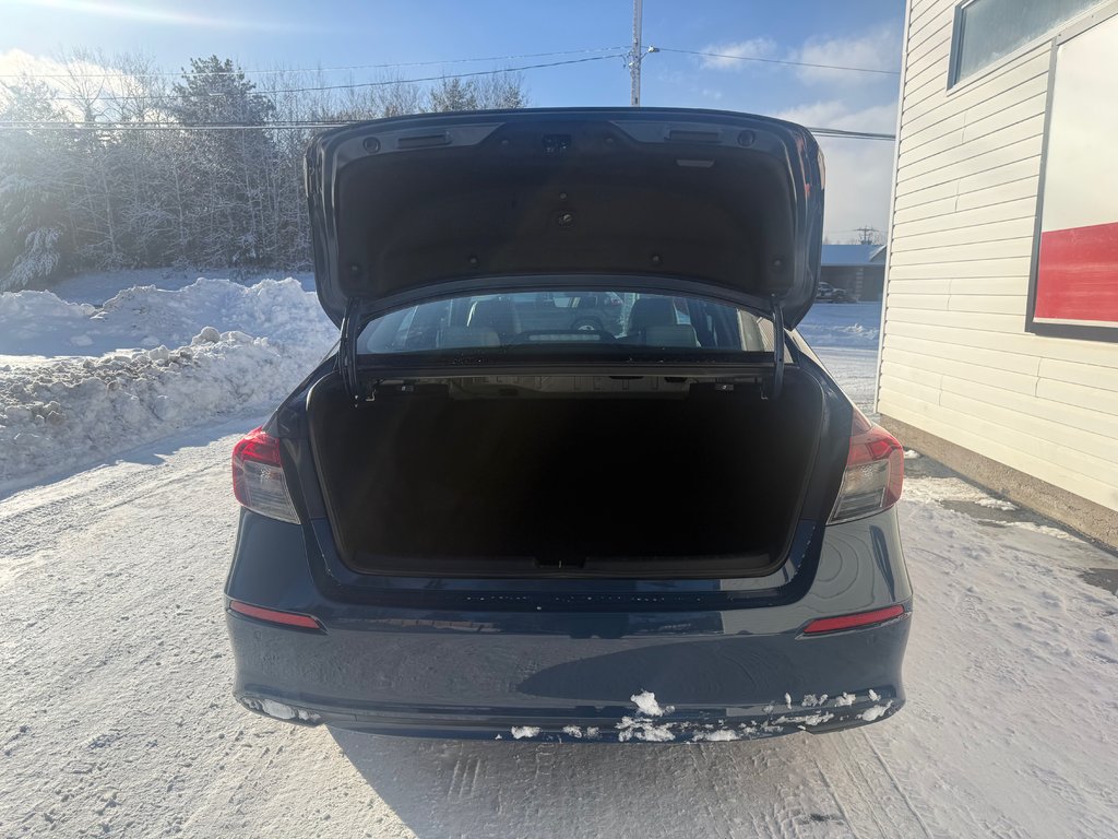 Honda CIVIC Sport, Keyless entry, remote start, backup camera 2025 à Kentville, Nouvelle-Écosse - 16 - w1024h768px
