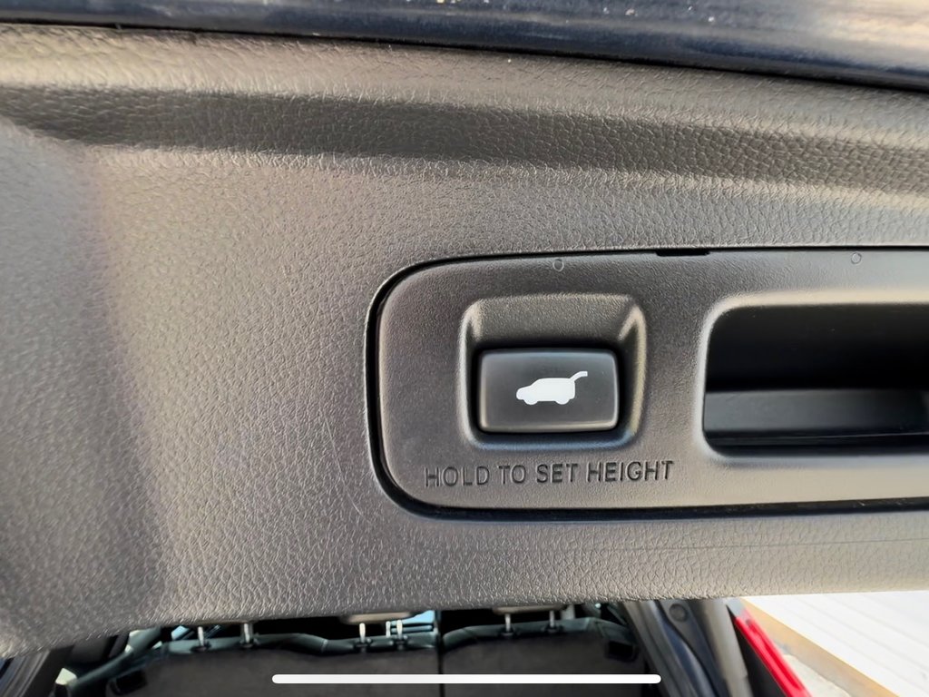 2023 Honda CR-V HYBRID Touring - sunroof, power seats, cruise control a/c in COLDBROOK, Nova Scotia - 22 - w1024h768px