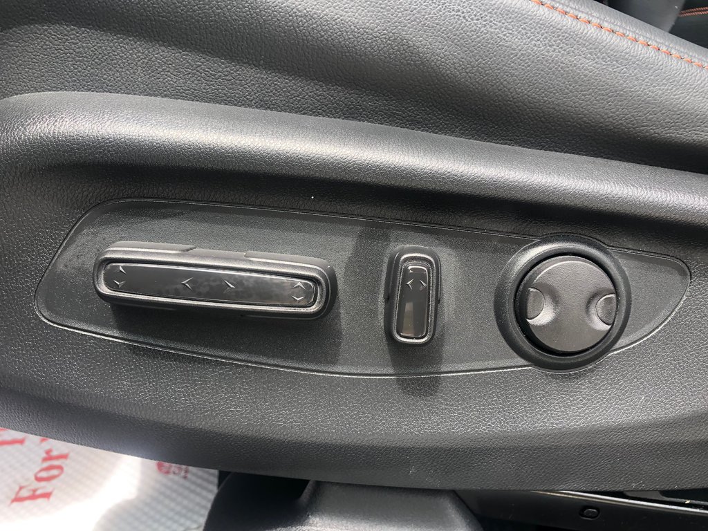 2023 Honda CR-V HYBRID Touring - Leather Seats, Reverse Camera,Push Start in COLDBROOK, Nova Scotia - 19 - w1024h768px