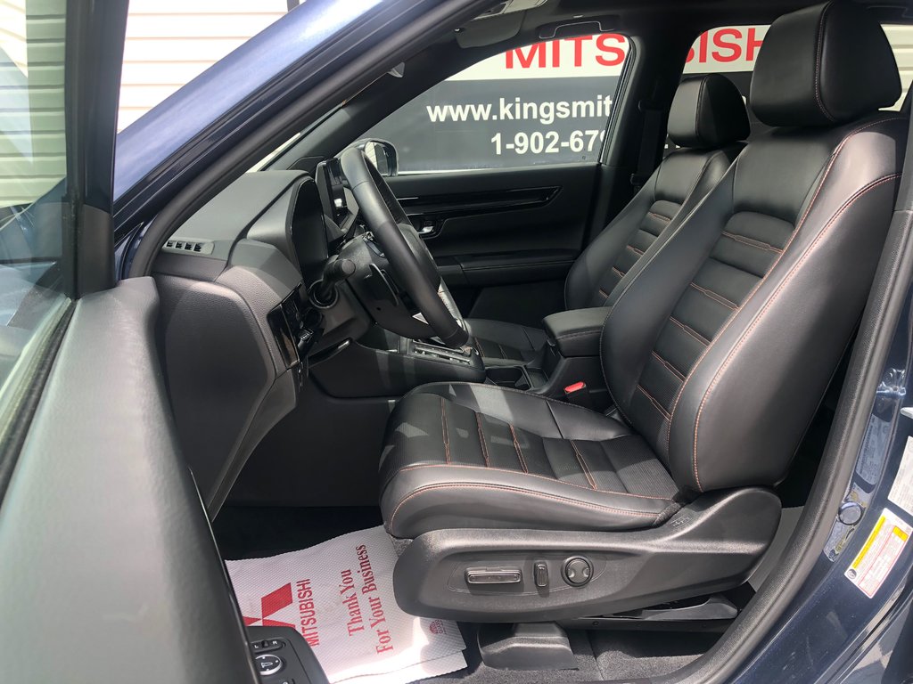 2023 Honda CR-V HYBRID Touring - Leather Seats, Reverse Camera,Push Start in COLDBROOK, Nova Scotia - 18 - w1024h768px