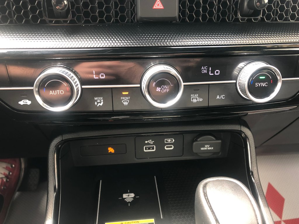 2023 Honda CR-V HYBRID Touring - Leather Seats, Reverse Camera,Push Start in COLDBROOK, Nova Scotia - 15 - w1024h768px