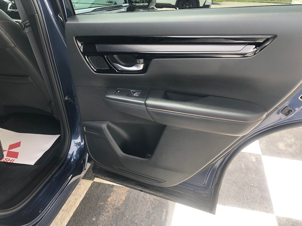 2023 Honda CR-V HYBRID Touring - Leather Seats, Reverse Camera,Push Start in COLDBROOK, Nova Scotia - 25 - w1024h768px