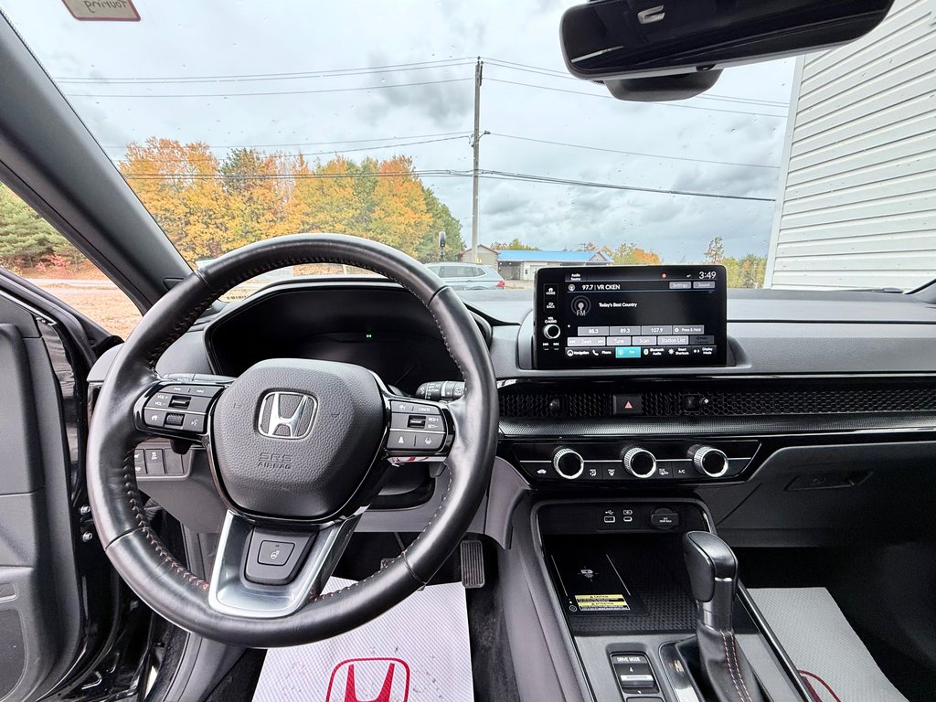 2023 Honda CR-V HYBRID Touring | Power Seats, Sunroof, CarPlay in COLDBROOK, Nova Scotia - 10 - w1024h768px