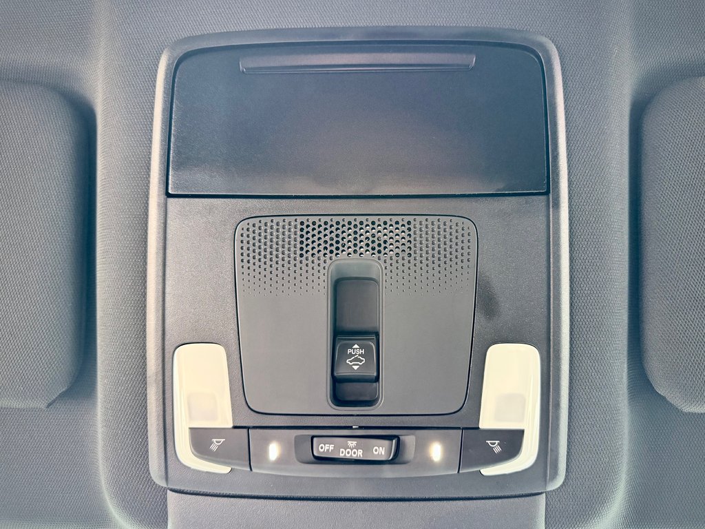2023 Honda CR-V HYBRID Touring | Power Seats, Sunroof, CarPlay in COLDBROOK, Nova Scotia - 15 - w1024h768px