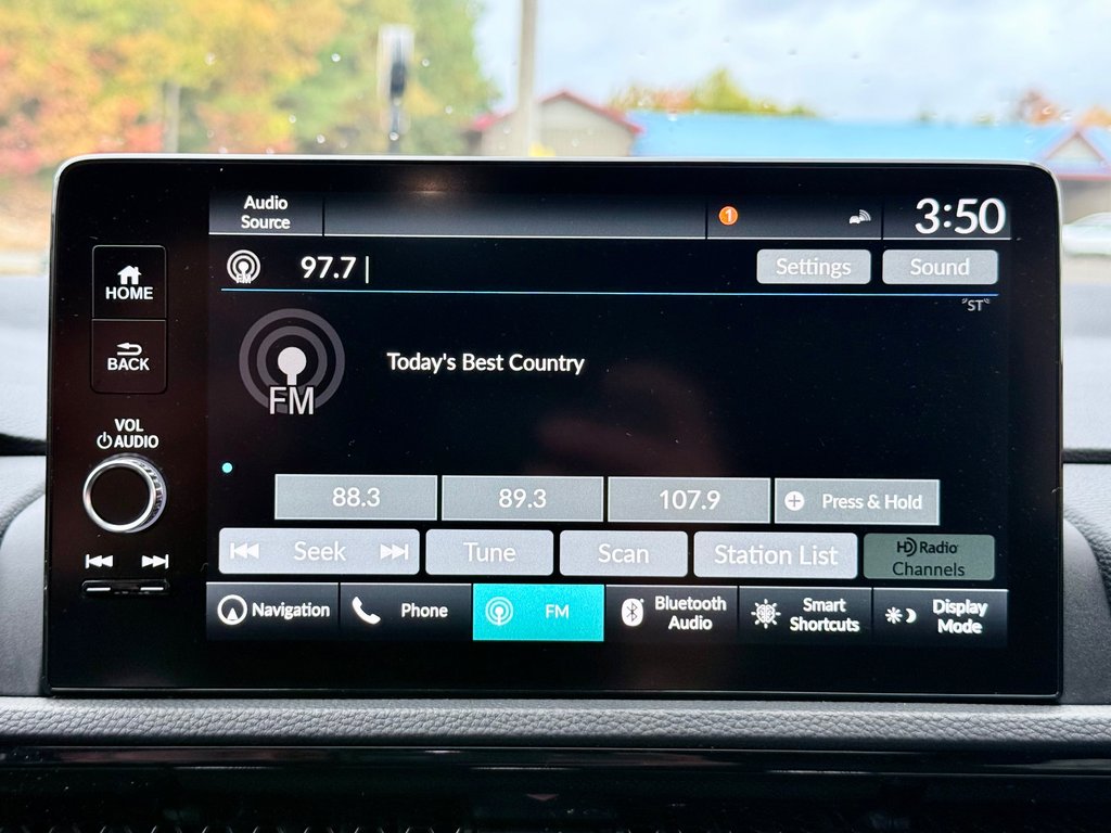 2023 Honda CR-V HYBRID Touring | Power Seats, Sunroof, CarPlay in COLDBROOK, Nova Scotia - 16 - w1024h768px