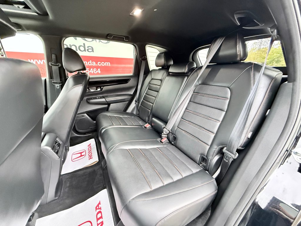 2023 Honda CR-V HYBRID Touring | Power Seats, Sunroof, CarPlay in COLDBROOK, Nova Scotia - 21 - w1024h768px