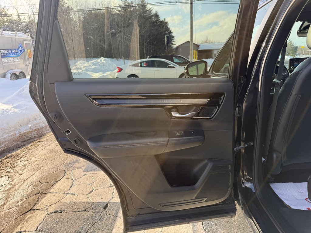 2023 Honda CR-V HYBRID Touring, Keyless entry, remote start, backup camer in COLDBROOK, Nova Scotia - 14 - w1024h768px