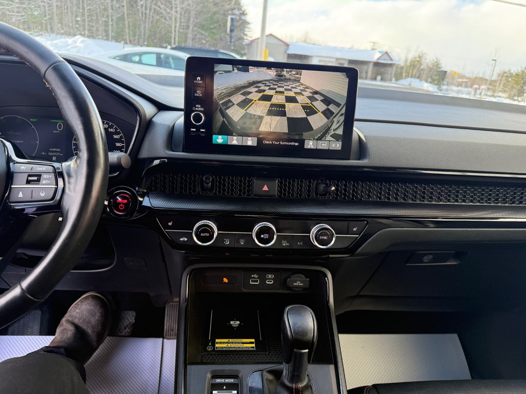 2023 Honda CR-V HYBRID Touring, Keyless entry, remote start, backup camer in COLDBROOK, Nova Scotia - 12 - w1024h768px