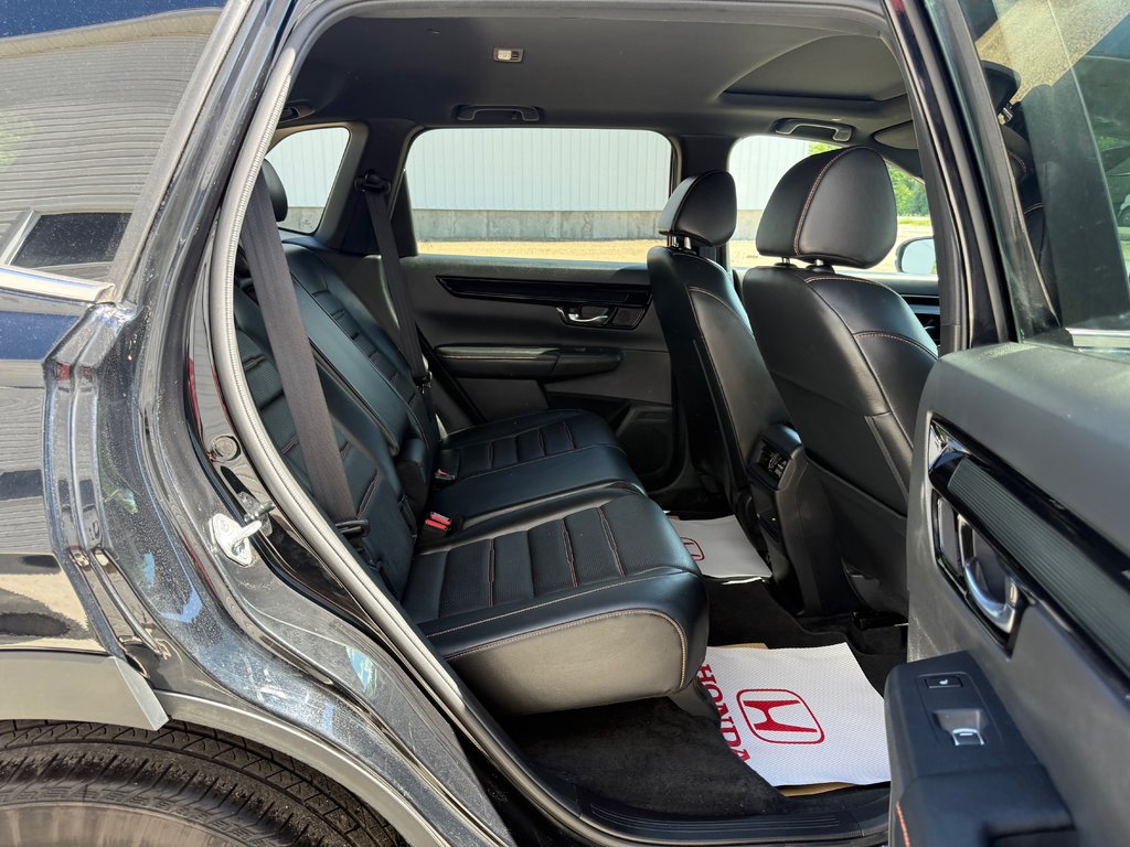 2023 Honda CR-V HYBRID Touring, keyless entry, backup camera, Bluetooth in Kentville, Nova Scotia - 18 - w1024h768px