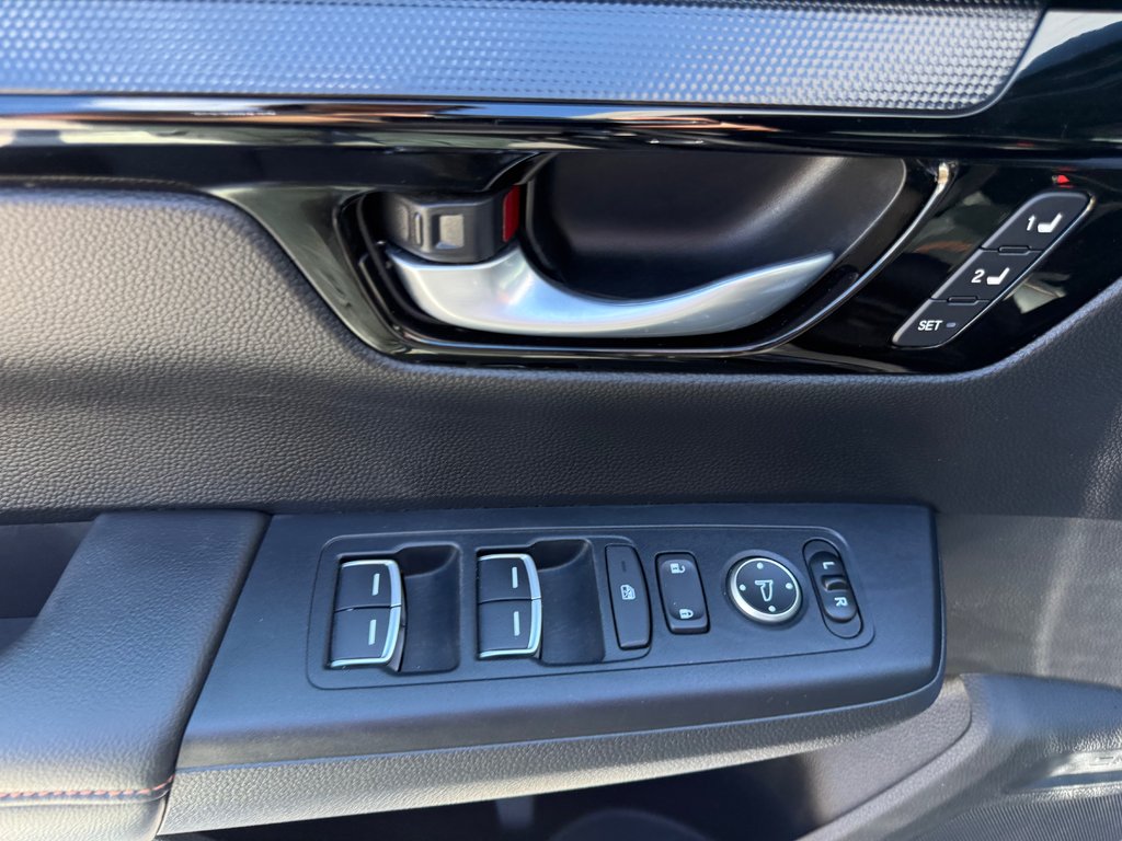 2023 Honda CR-V HYBRID Touring, keyless entry, backup camera, Bluetooth in Kentville, Nova Scotia - 8 - w1024h768px