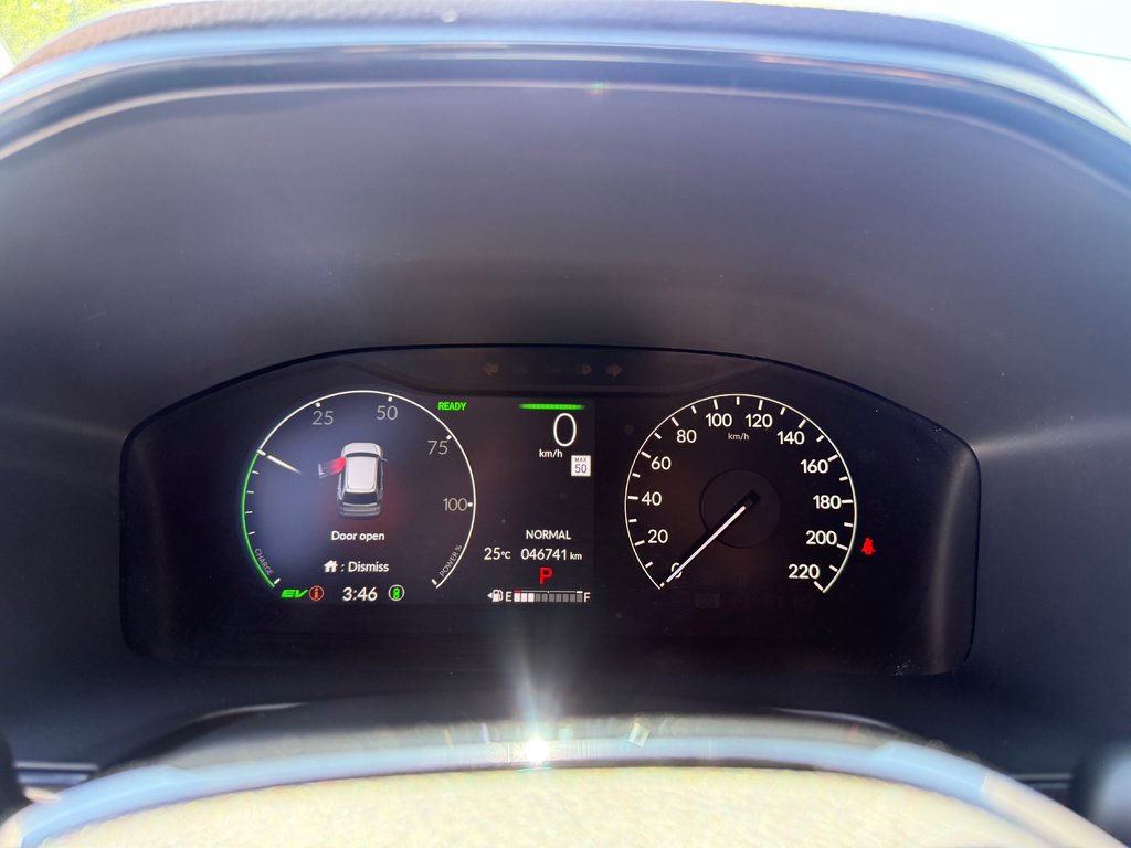 2023 Honda CR-V HYBRID Touring, keyless entry, backup camera, Bluetooth in Kentville, Nova Scotia - 11 - w1024h768px
