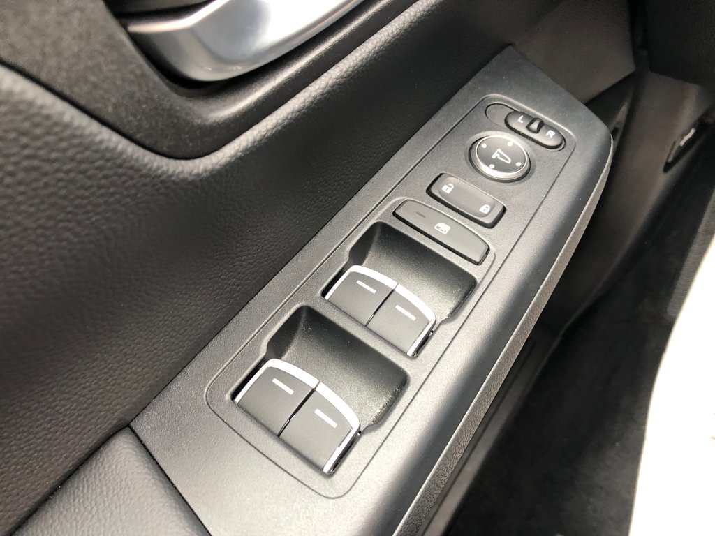 2024 Honda CR-V HYBRID EX-L - sunroof, dual climate zones, reverse camera in COLDBROOK, Nova Scotia - 7 - w1024h768px