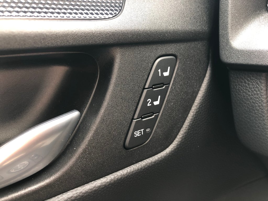 2024 Honda CR-V HYBRID EX-L - sunroof, dual climate zones, reverse camera in COLDBROOK, Nova Scotia - 8 - w1024h768px
