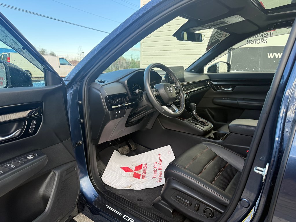 2024 Honda CR-V Hybrid Touring, hybrid, keyless entry, remote start in Kentville, Nova Scotia - 8 - w1024h768px