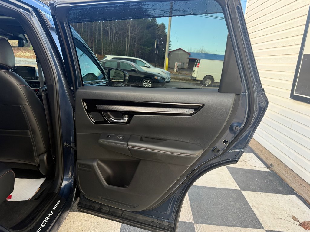 2024 Honda CR-V Hybrid Touring, hybrid, keyless entry, remote start in Kentville, Nova Scotia - 17 - w1024h768px