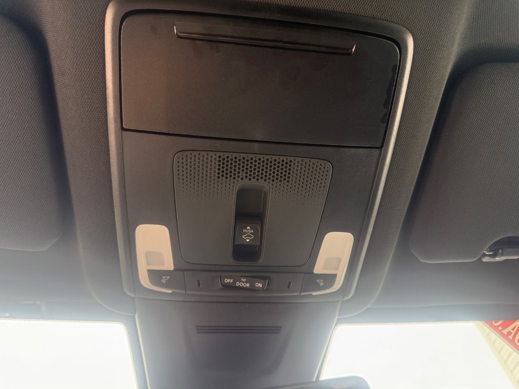 Honda CR-V HYBRID Touring, keyless entry, backup camera, Bluetooth 2025 à COLDBROOK, Nouvelle-Écosse - 13 - w1024h768px