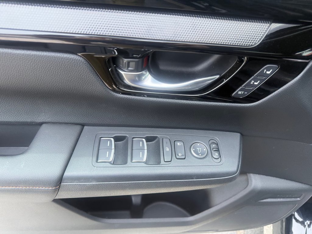 Honda CR-V HYBRID Touring, keyless entry, backup camera, Bluetooth 2025 à COLDBROOK, Nouvelle-Écosse - 8 - w1024h768px