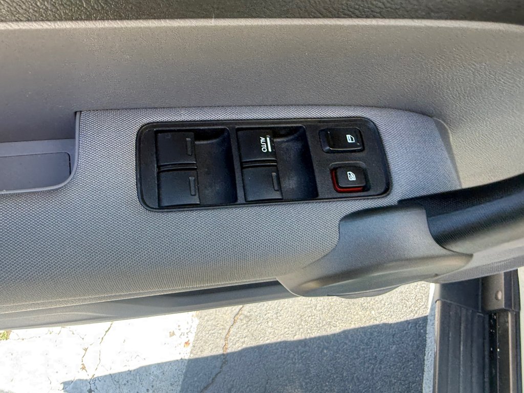 Honda CR-V LX LX, Keyless entry, MP3, Cruise control 2010 à COLDBROOK, Nouvelle-Écosse - 8 - w1024h768px