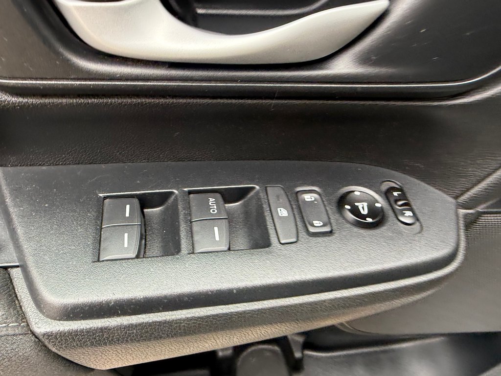2017 Honda CR-V LX LX, keyless entry, backup camera, Bluetooth in COLDBROOK, Nova Scotia - 8 - w1024h768px