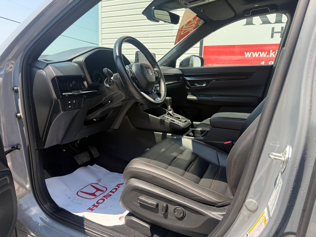2025 Honda CR-V SPORT TOURING Touring, keyless entry, backup camera, Bluetooth in COLDBROOK, Nova Scotia - 9 - w1024h768px