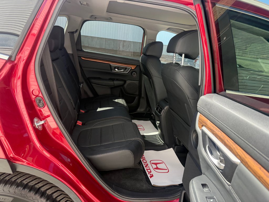 2022 Honda CR-V TOURING Touring, keyless entry, backup camera, Bluetooth in COLDBROOK, Nova Scotia - 18 - w1024h768px