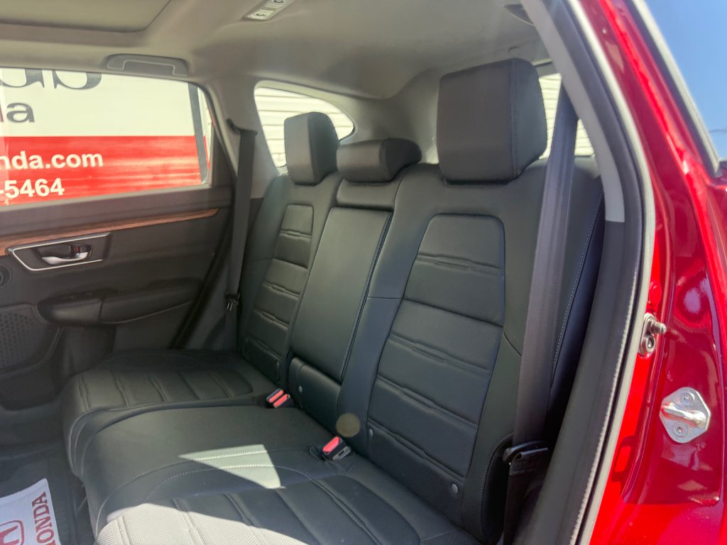 2022 Honda CR-V TOURING Touring, keyless entry, backup camera, Bluetooth in COLDBROOK, Nova Scotia - 15 - w1024h768px