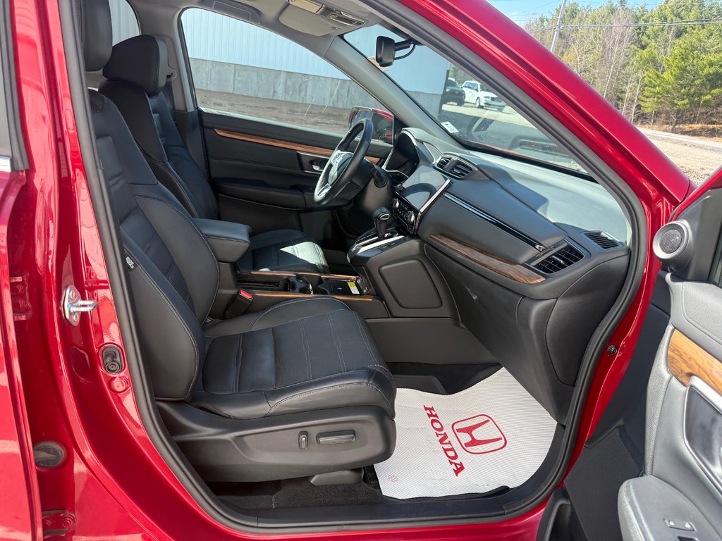 2022 Honda CR-V TOURING Touring, keyless entry, backup camera, Bluetooth in COLDBROOK, Nova Scotia - 20 - w1024h768px