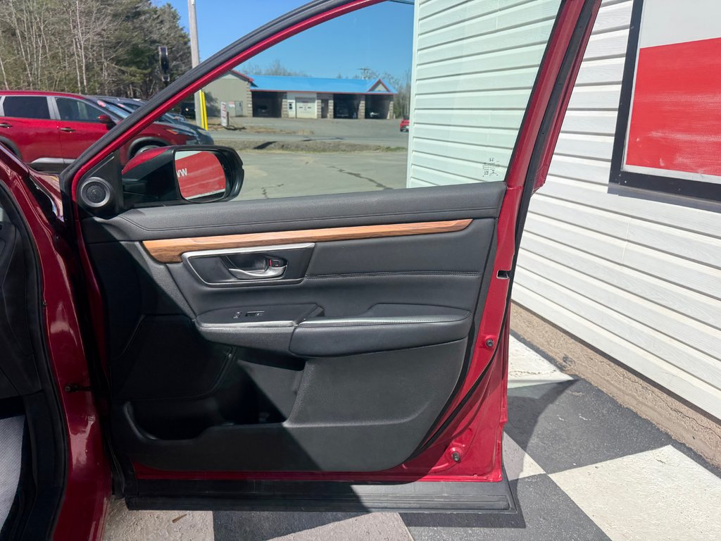 2022 Honda CR-V TOURING Touring, keyless entry, backup camera, Bluetooth in COLDBROOK, Nova Scotia - 19 - w1024h768px