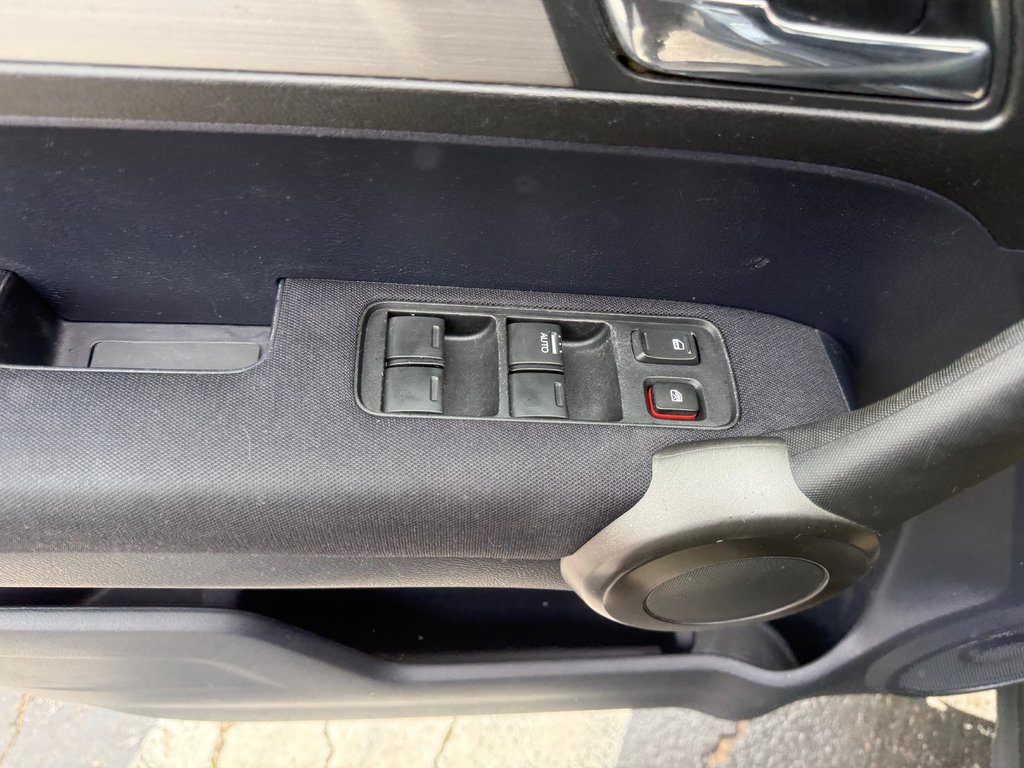 Honda CR-V LX, Keyless entry, MP3, Cruise control 2011 à COLDBROOK, Nouvelle-Écosse - 8 - w1024h768px